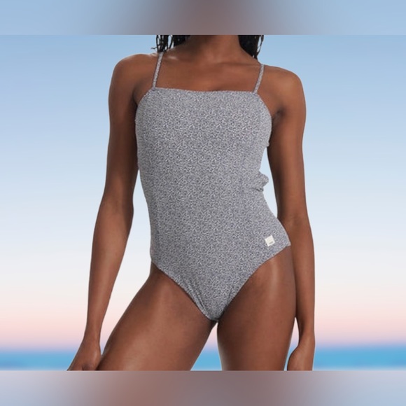 Vuori Other - NWT Vuori Dune One Piece Swimsuit Medium Azure Mini Samba Blue/White VW702